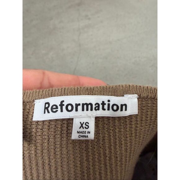 Reformation Ribbed Tank Top - Picture 3 of 7